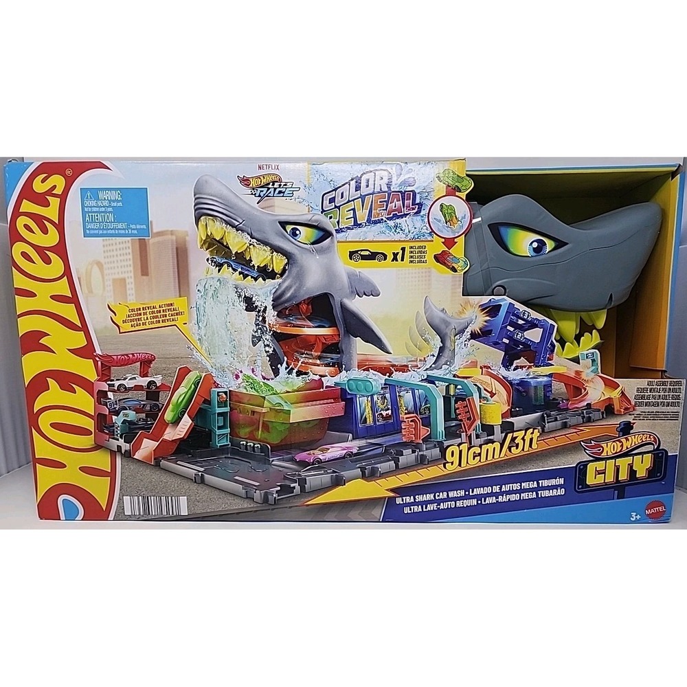 Hot Wheels City Ultra Shark Car Wash with  Color Reveal. 1 Car Included. New